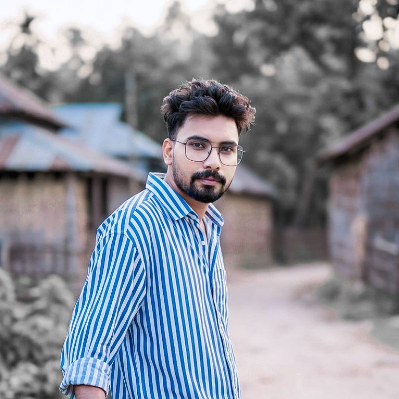 Tanjib, 22, American