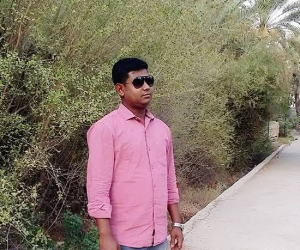 Mohin, 38, Inverurie