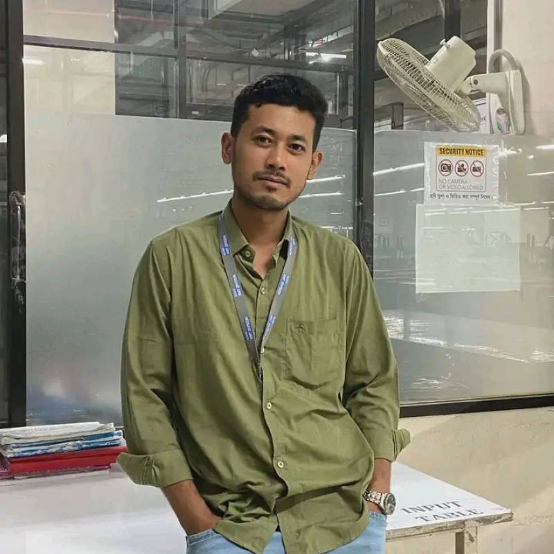 Tanoy, 32, Genoa
