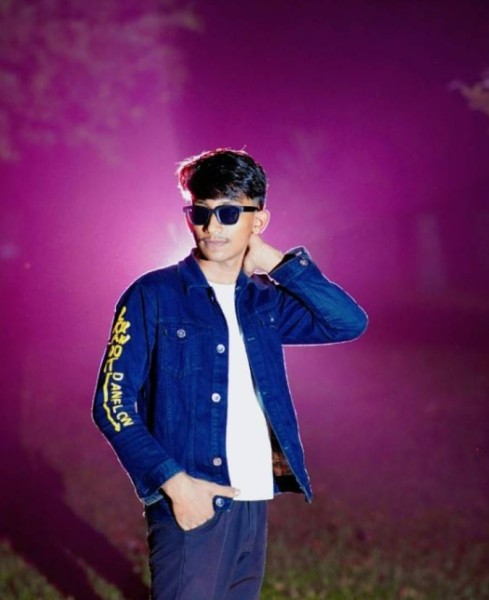 ADI, 18, Kreminna