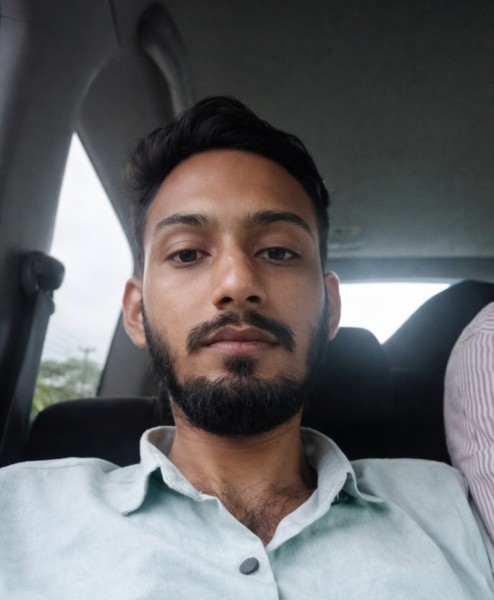 Esty, 27, Ilford