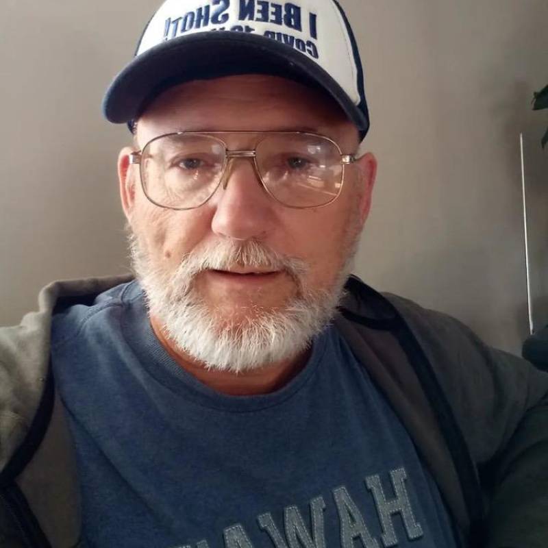 James, 49, Taliwang