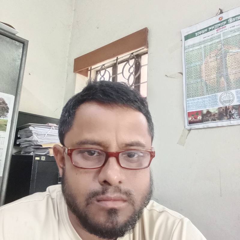 Md Uzzal Mia, 29, Loma De Cabrera