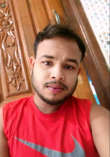 Torik, 27, Barjhar