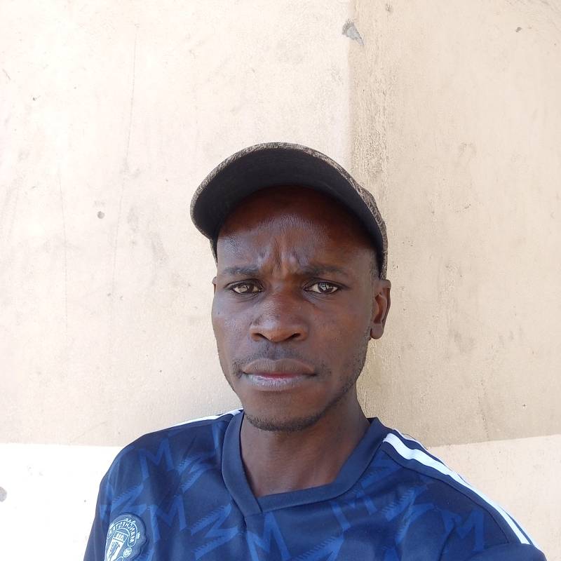 Ezekiel, 35, Slovenia