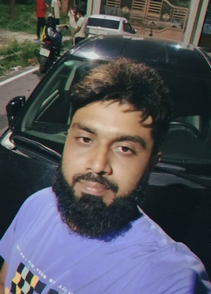Mahadi, 35, Squamish