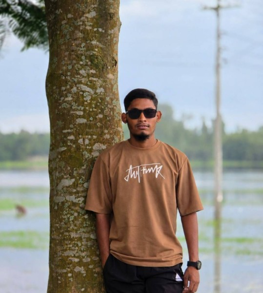 Md Nasim Miah, 18, Stuceni