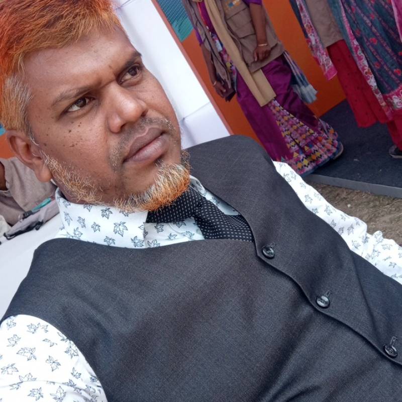 , MORTUZA, 40, Taylor