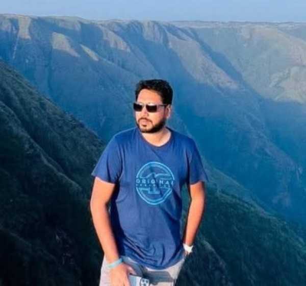 Roni, 27, Bangladash