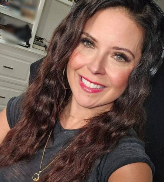 Crystal, 40, Tamar