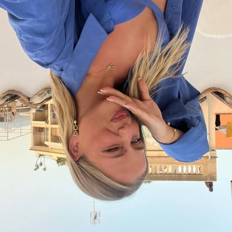 Arianna123 dating