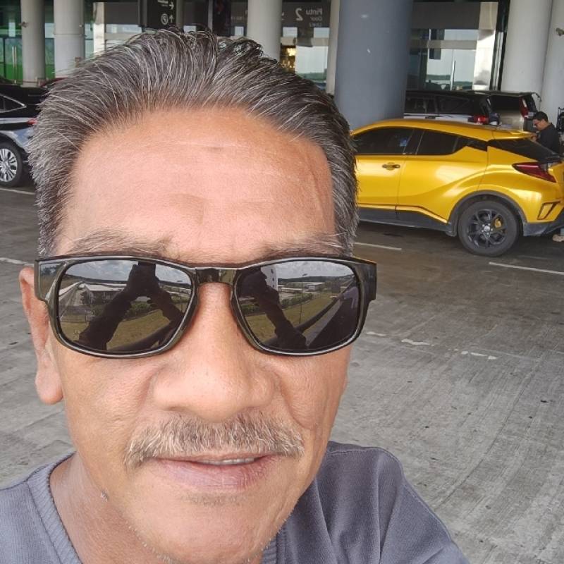 Mokhtar13043 dating